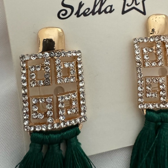 Rhinestone accent Earrings for pierced ears - Picture 4 of 4